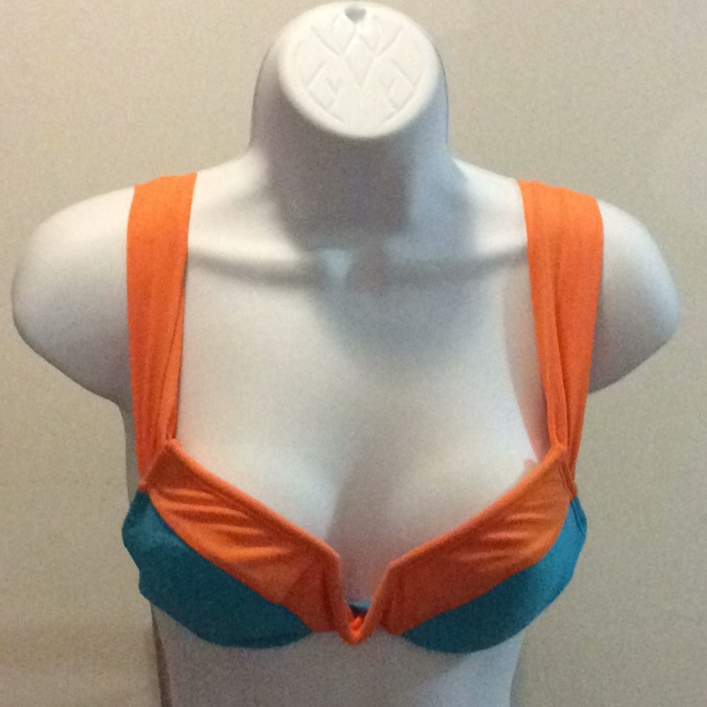 beautiful shein bikini top 💕💕multi color💕💕💕